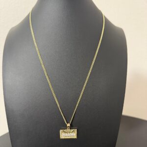 Gold chain with Pendant