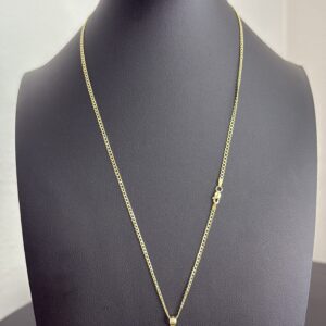 Gold Cuban link style with pendant
